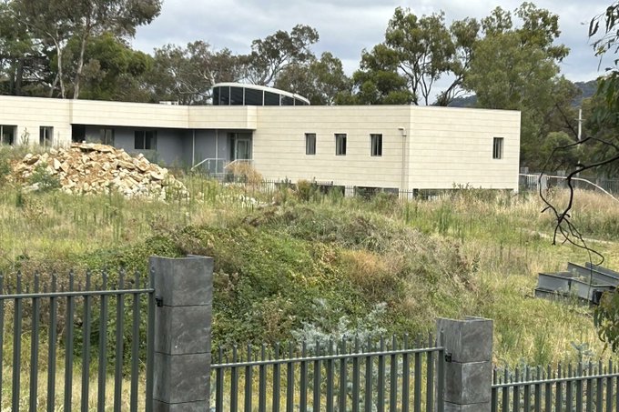 Russia loses embassy land case in Australia